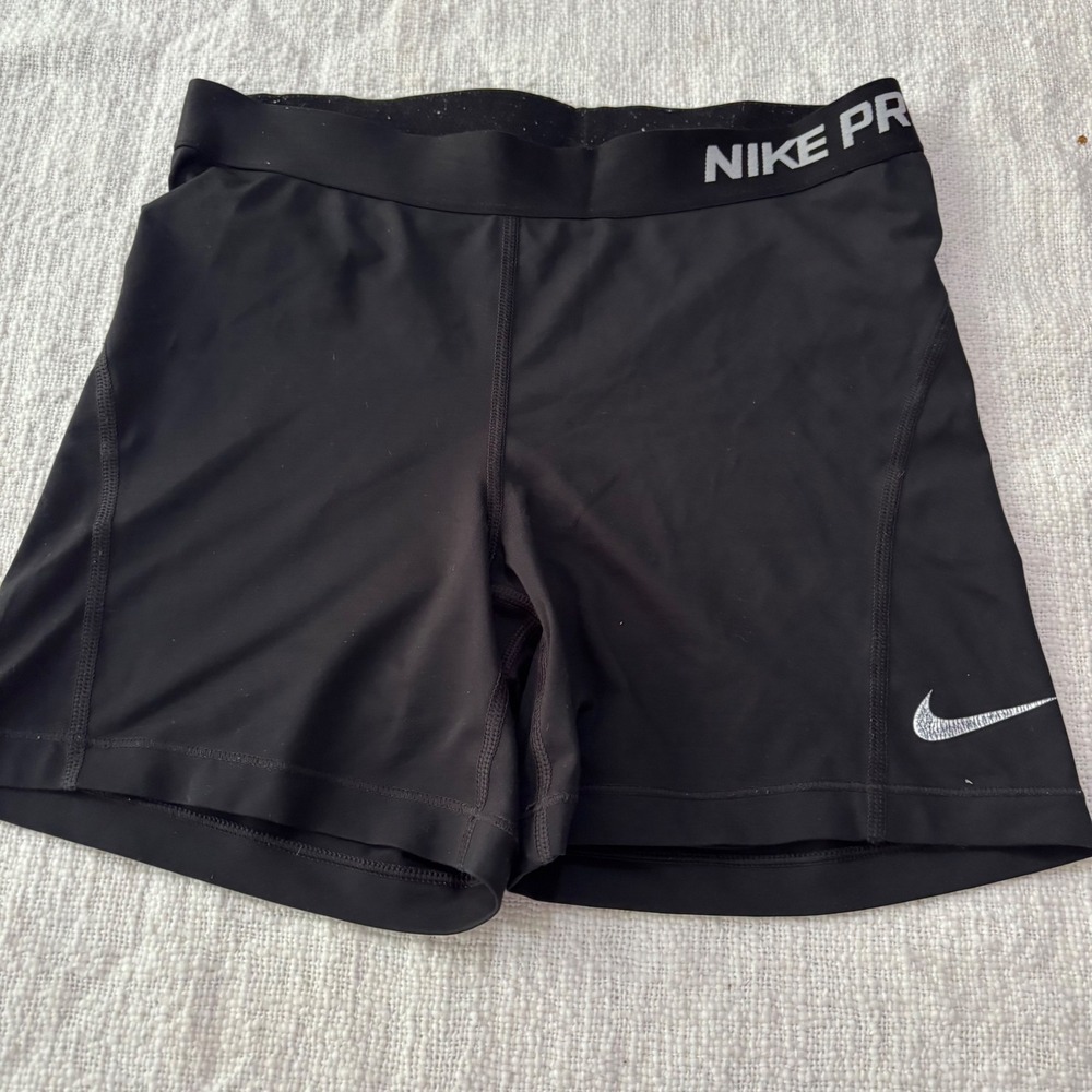 Nike Pro Dri-FIT Womens Compression Shorts Black Size M Athletic Spandex Workout